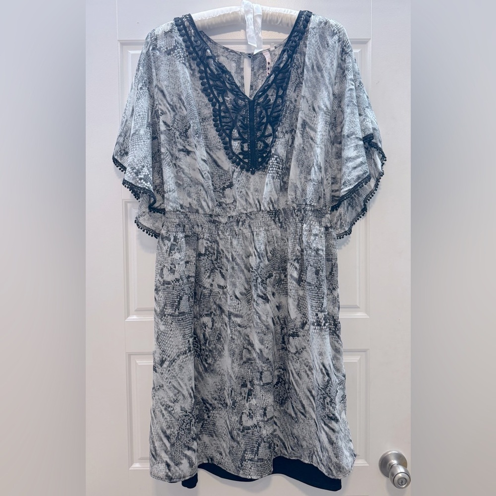 Gray and Black Snakeskin Print Dress, sz 3x
